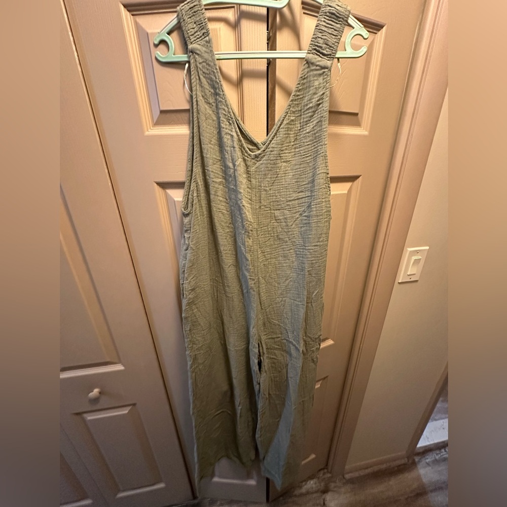 ZARA - NWT Women's Olive Jumpsuit